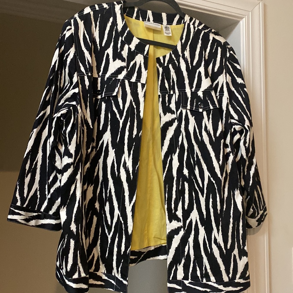 Alfred Dunner‎ EUC Beautiful Zibra Print Black & White Women’s Jacket Sz 24